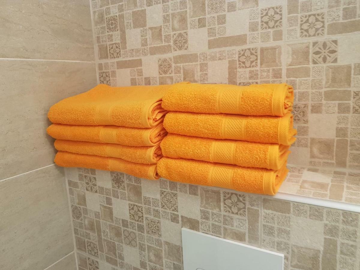 Monadin 3 * Braşov
